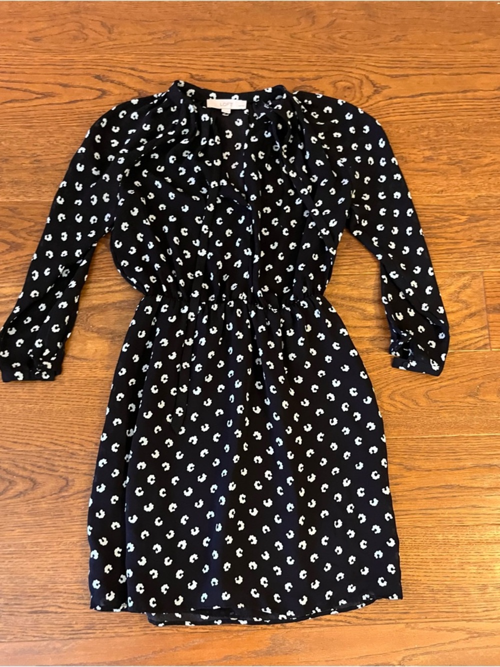 LOFT Black Long-Sleeve Printed Elastic-Waist Dress
